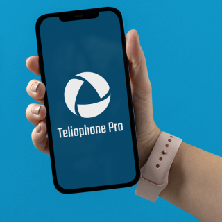 teliophone_pro_hand_angle