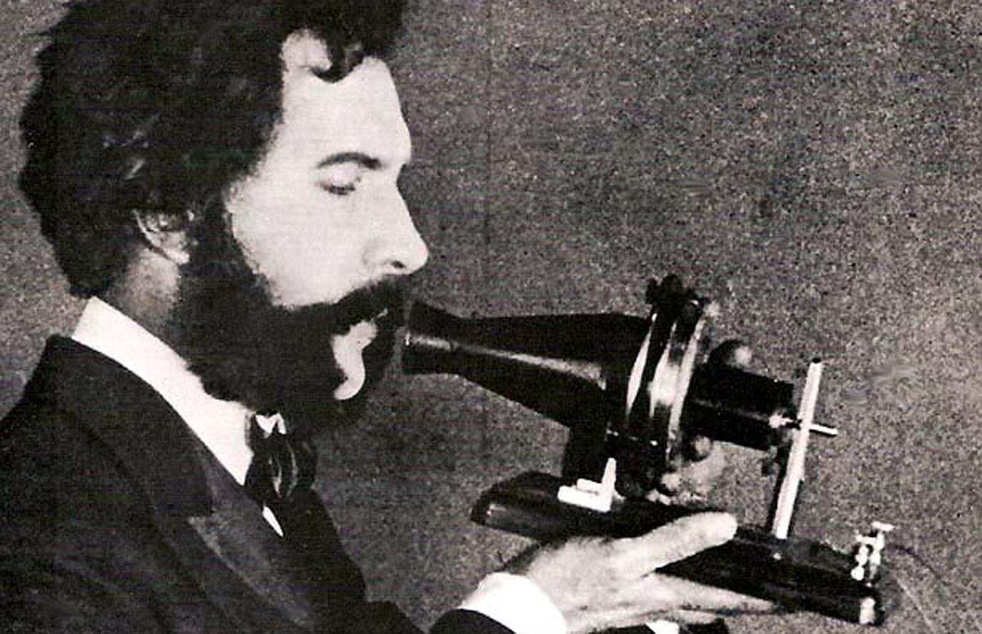 Hvem oppfant telefonen?